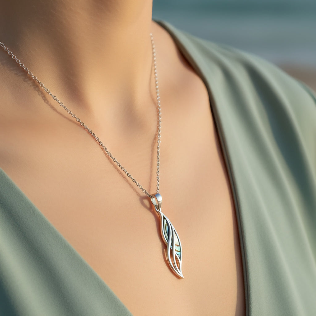 Damen Kette mit Anhänger Abalone-Muschel Welle