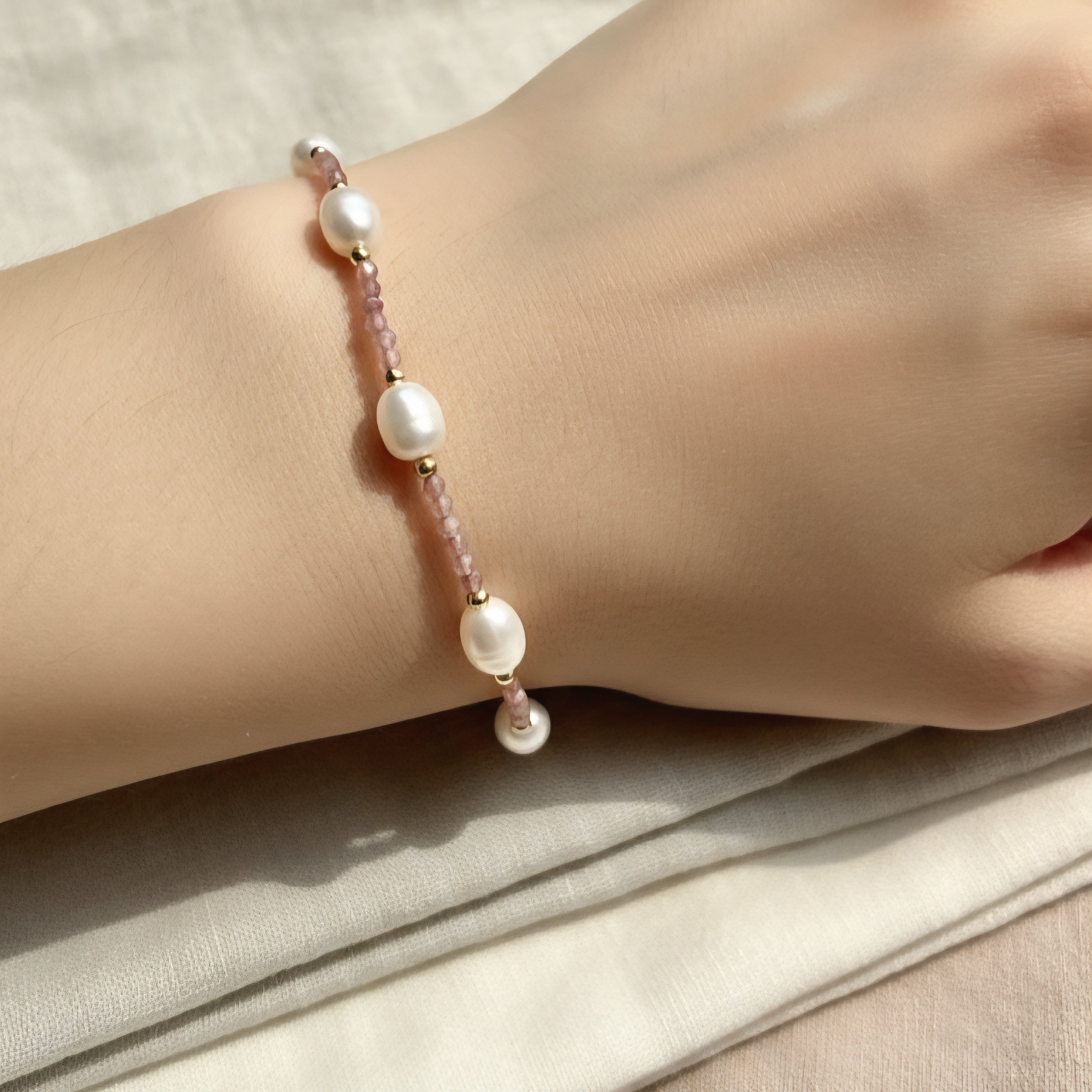 Damen Armband mit Perlen vergoldet