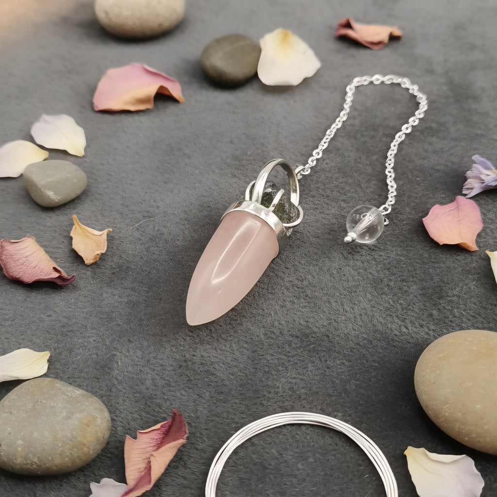 Pendel Rosenquarz mit Moldavit "Lacrima Stellare"