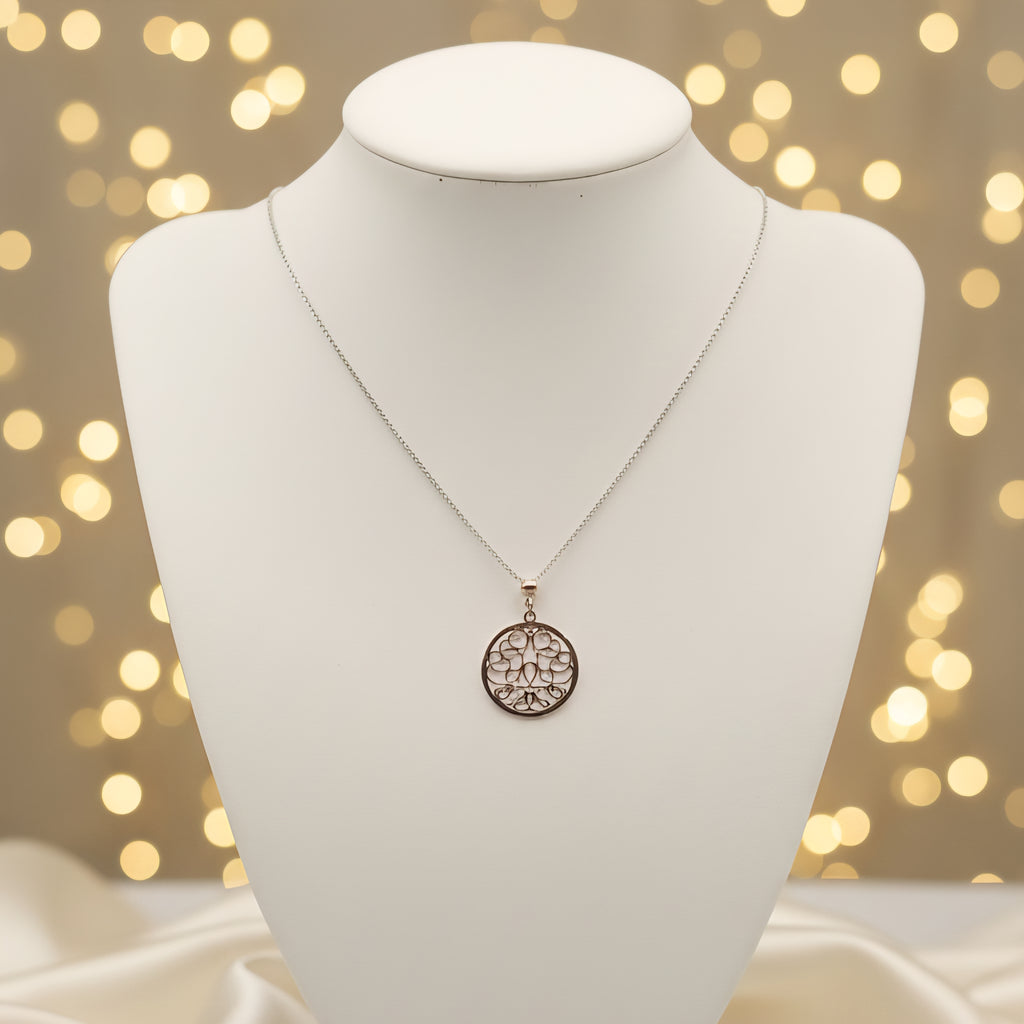 Damen Kette mit Anhänger Herzen im Kreis