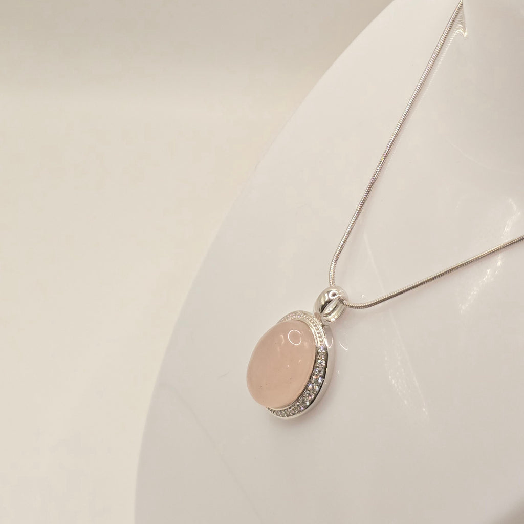Damen Kette mit Anhänger Rosenquarz Oval