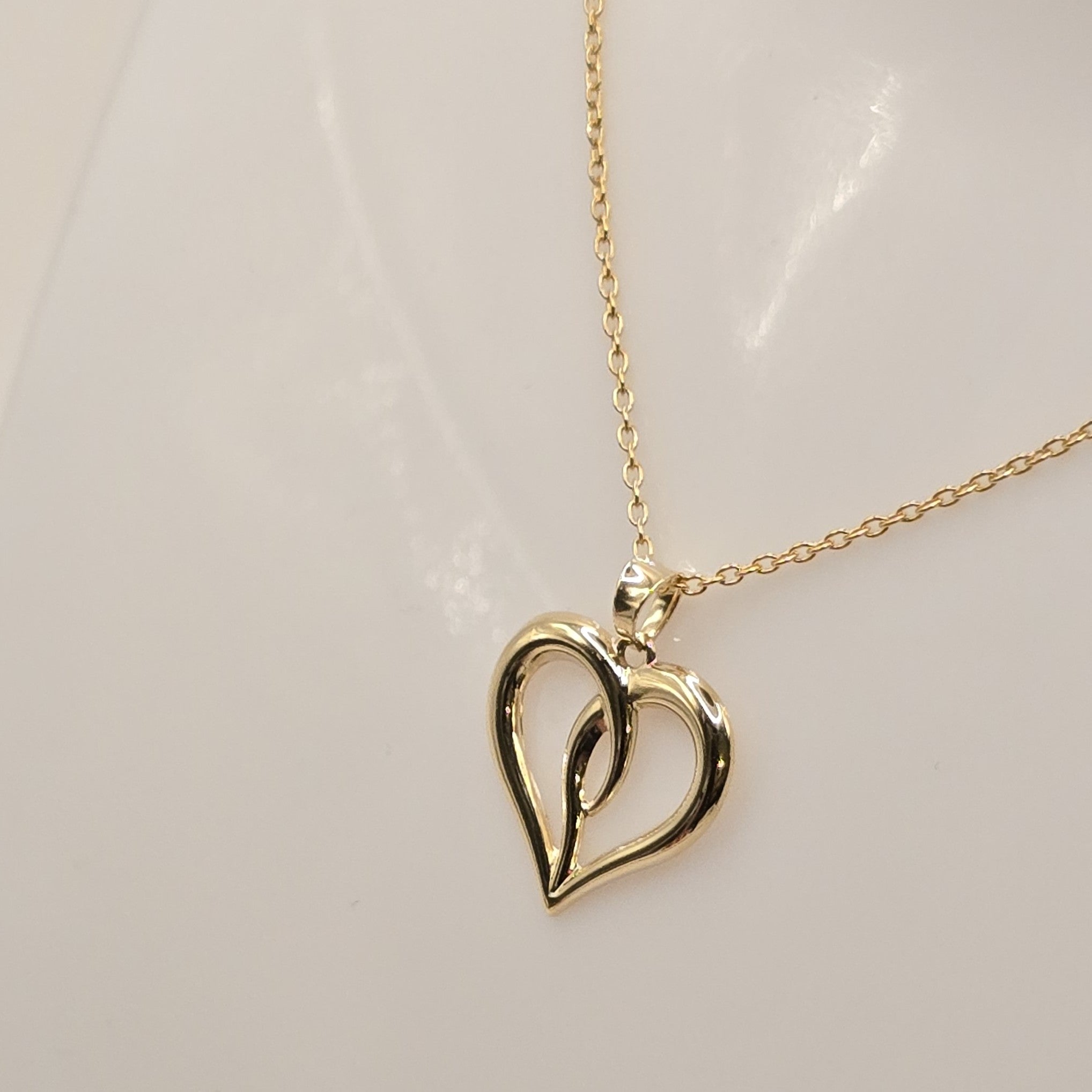 Damen Herzanhänger mit Kette, 8 kt. Gold