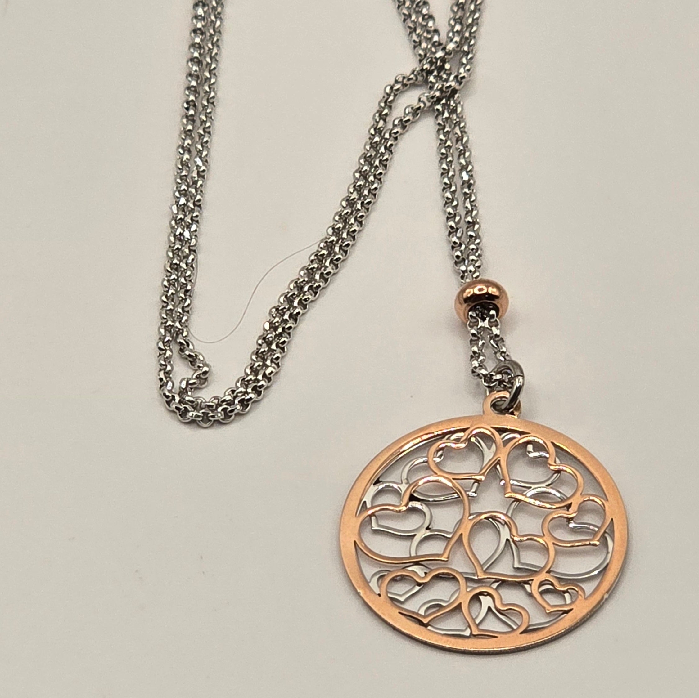 Damen Kette mit Anhänger Herzen im Kreis