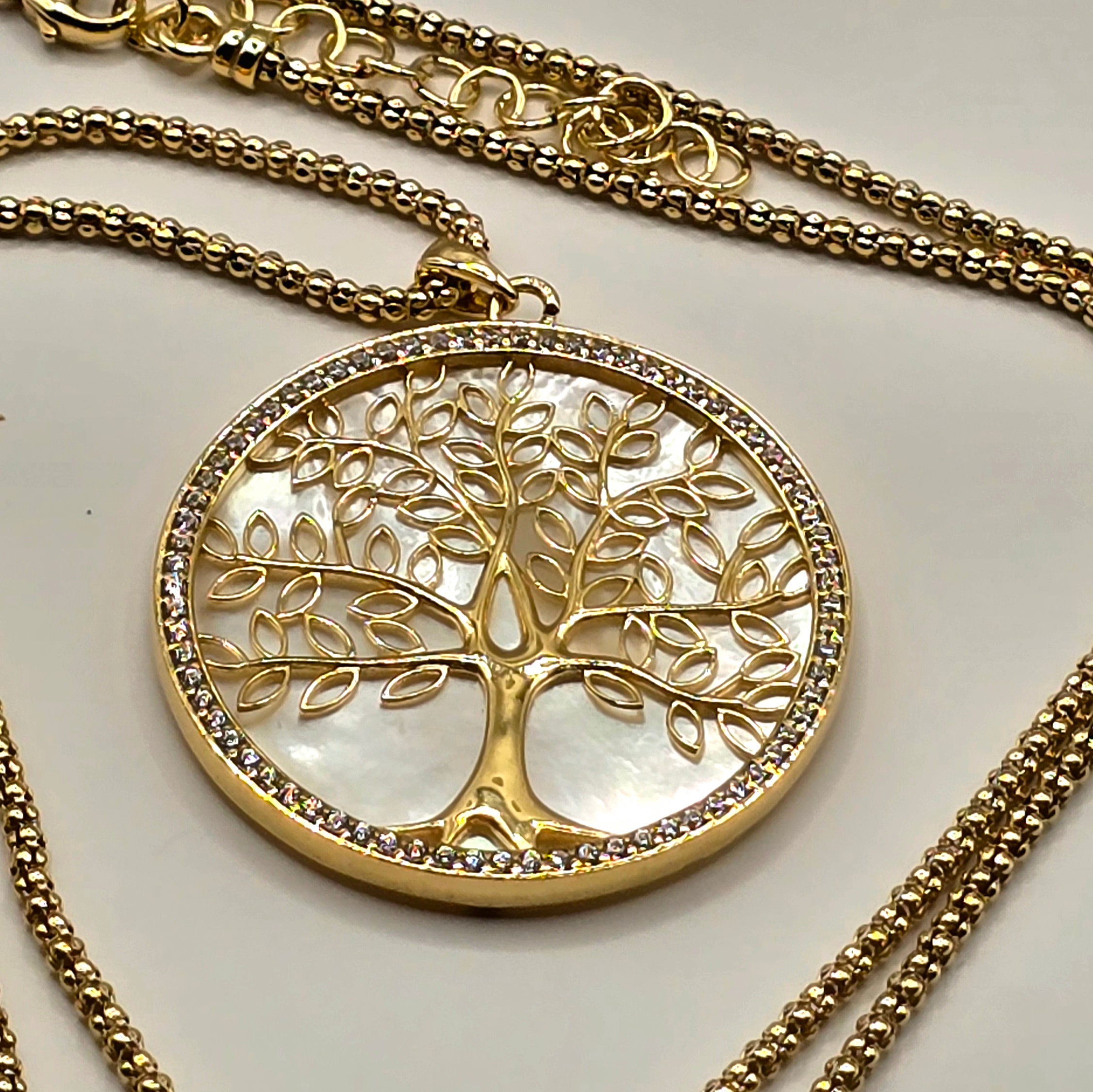 Damen Kette mit Anhänger Lebensbaum Perlmutt