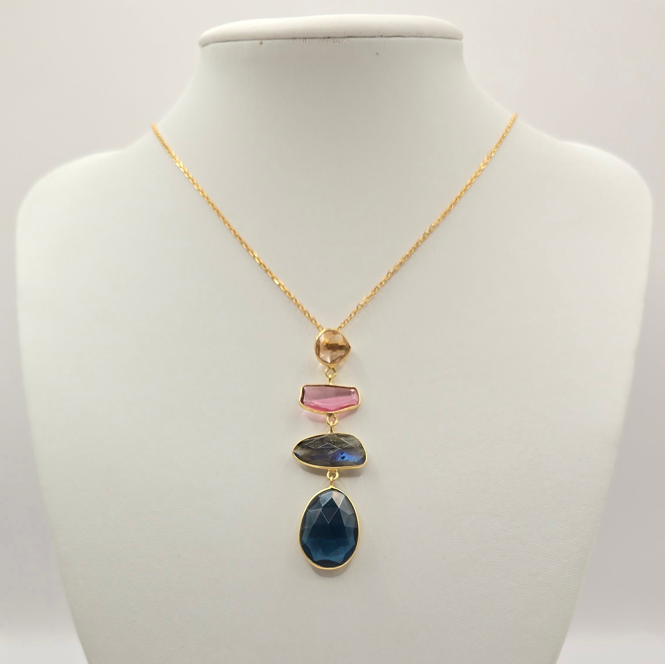 Damen Kette mit Edelsteinen / Pietre Colorate / 925er Silber vergoldet / Edelsteine / Elegant