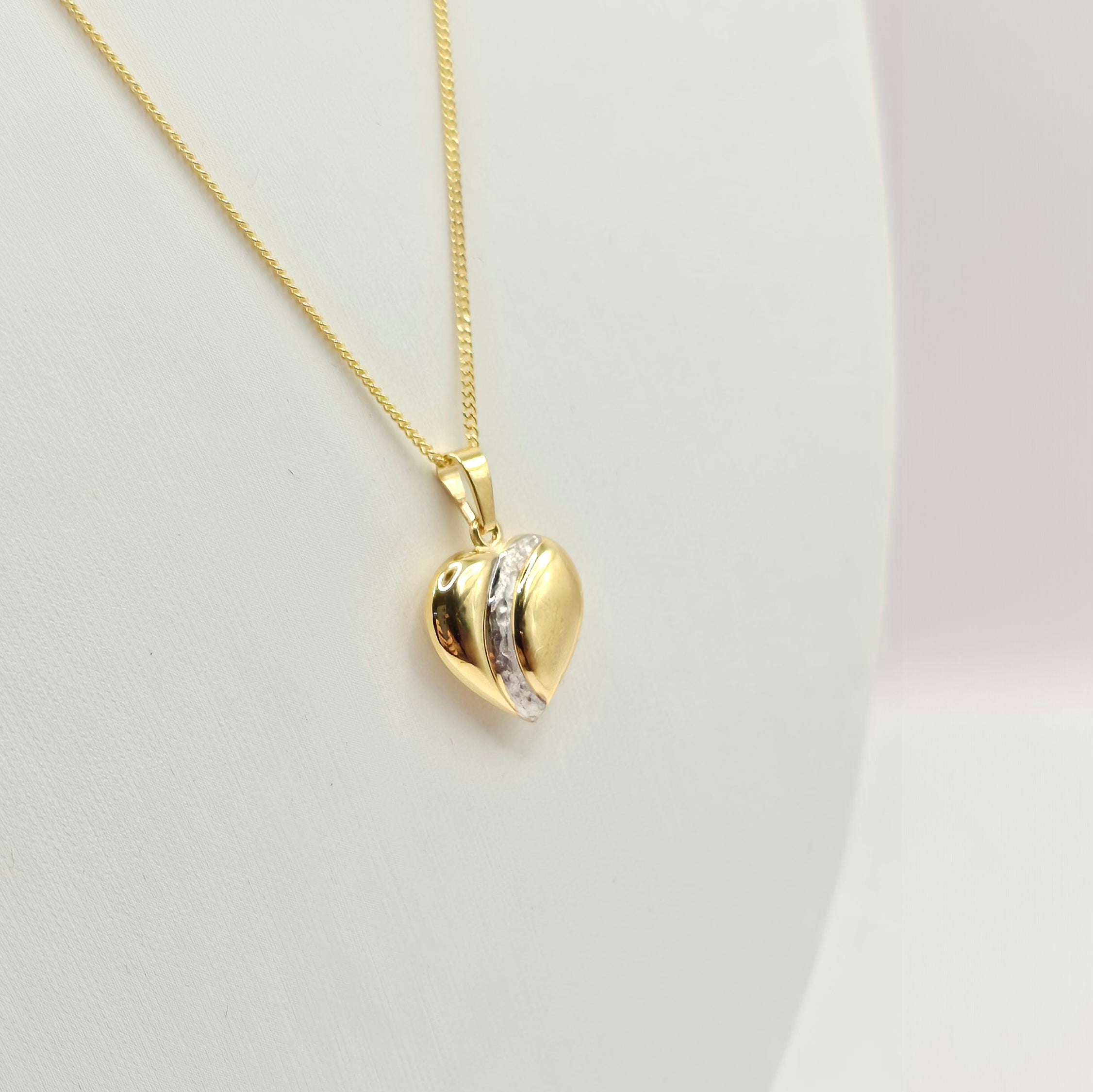 Damen Kette Herz  / Cuore d'Oro / 333er Gold / Feminines Gold