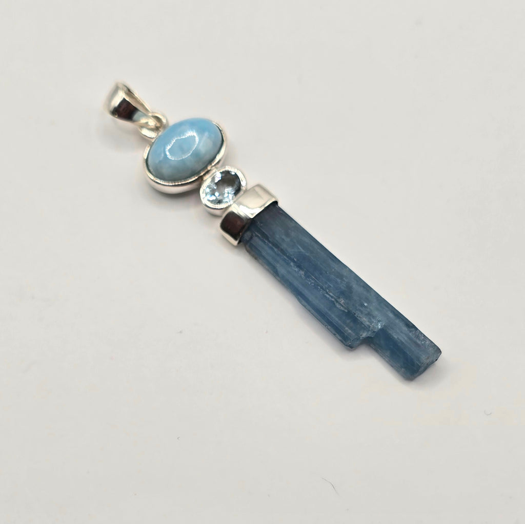 Damen Anhänger / Aqua Serena / 925er Silber / Aquamarin + Larimar / Unikat