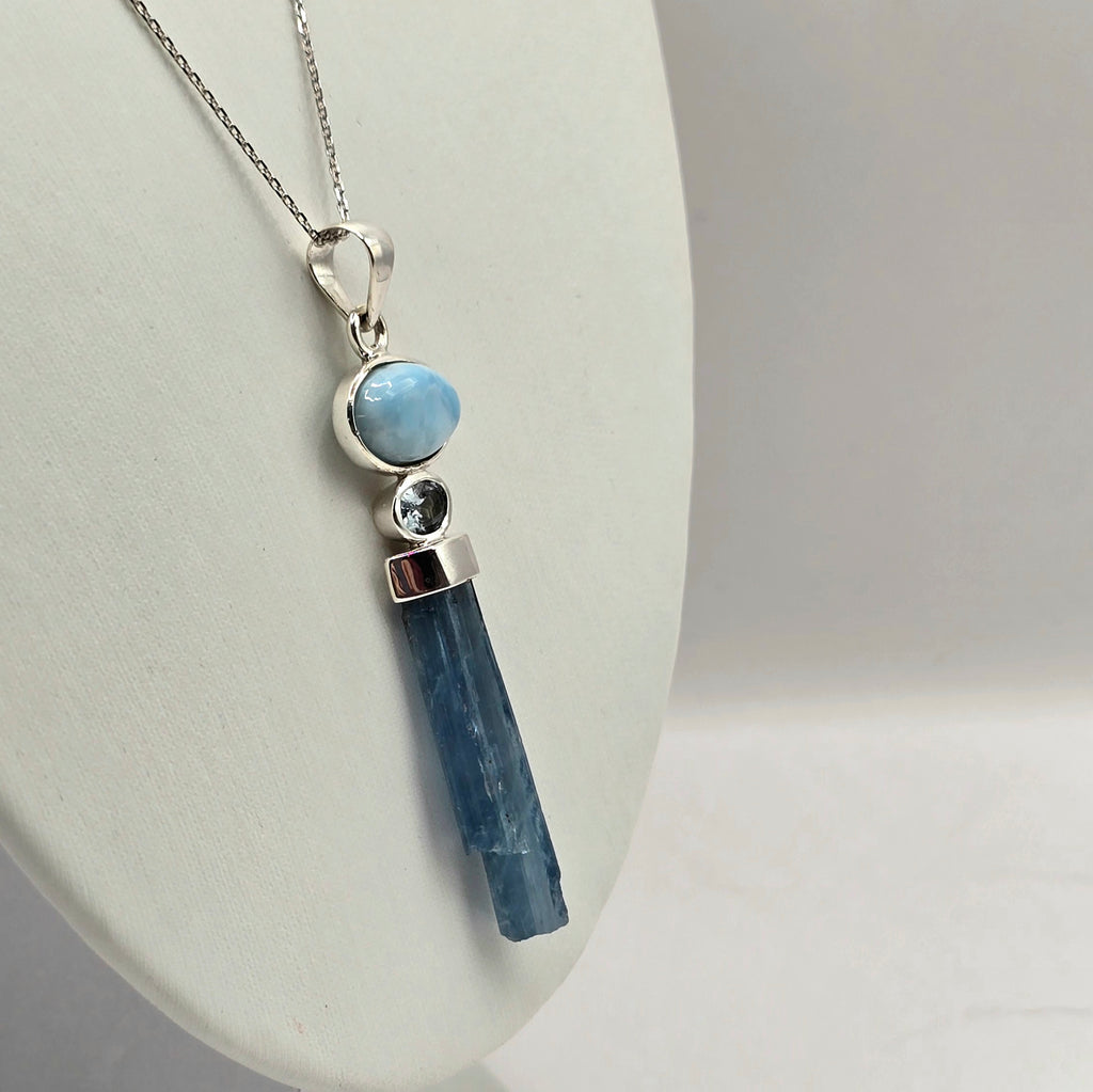 Damen Anhänger / Aqua Serena / 925er Silber / Aquamarin + Larimar / Unikat