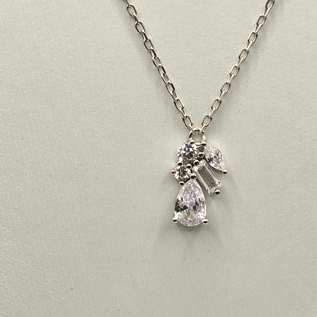 Damen Schmuckset Kette + Ohrstecker Engel / Angelo Piccolo / 925er Silber / Zirkonia