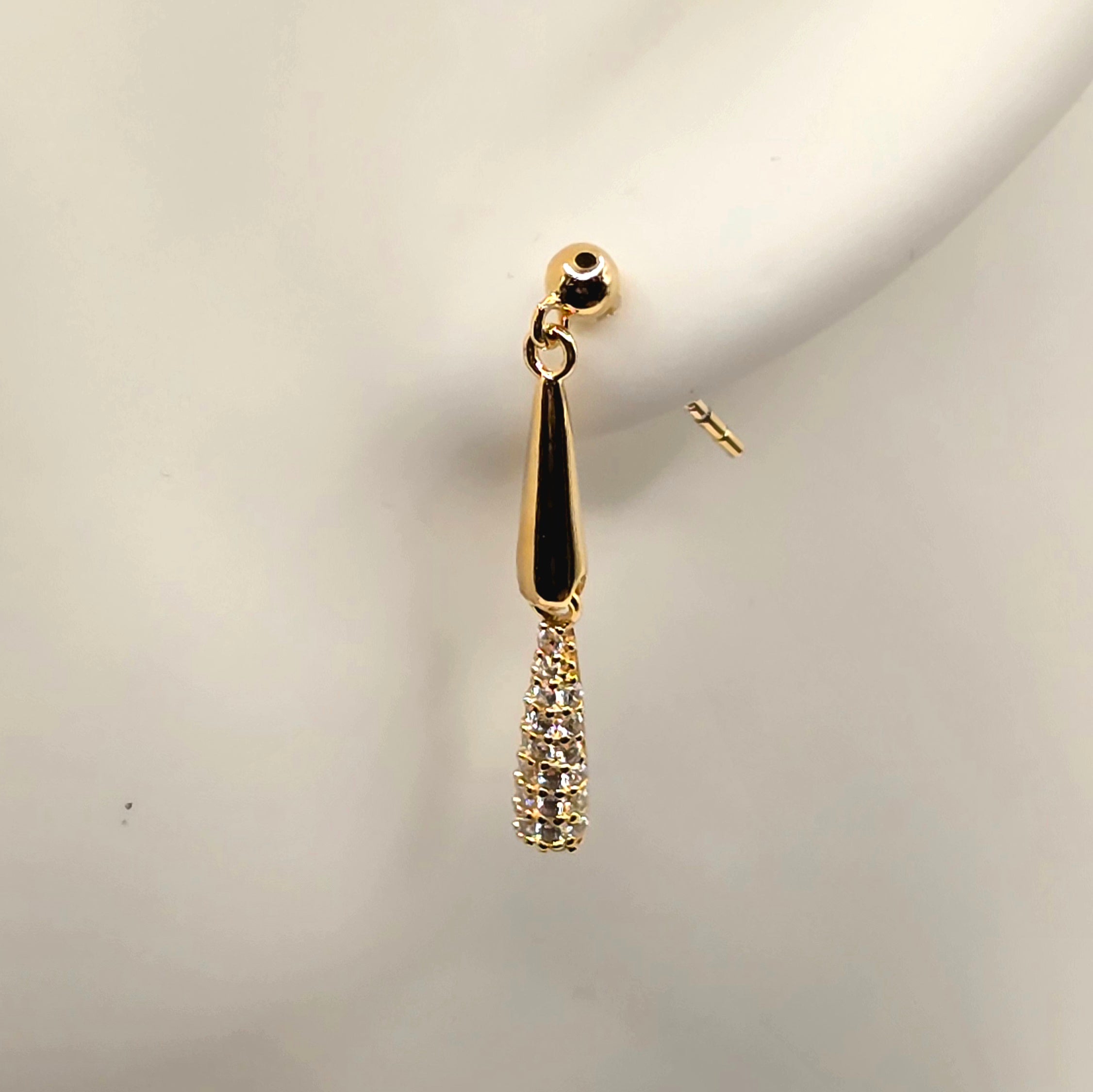 Damen Ohrring / Goccia Fine  / 935er Silber vergoldet / elegant schlicht / ROMYNOR