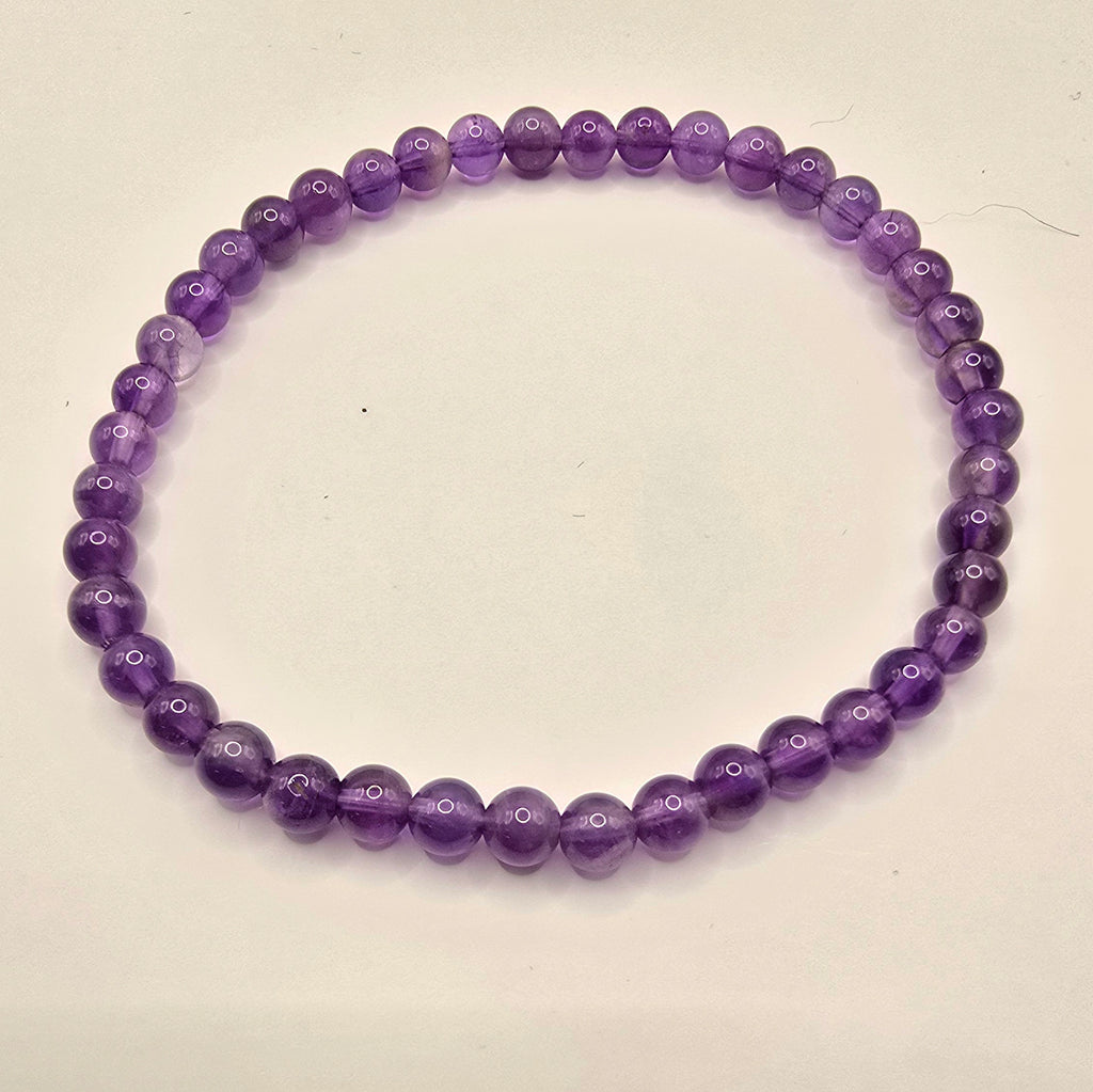 Damen Armband / Violetta Delicata / Amethyst 4 mm Kugeln