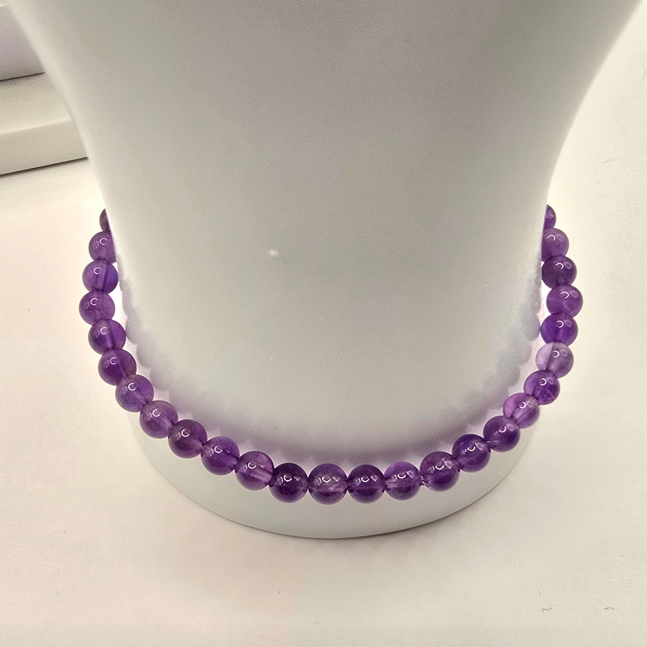 Damen Armband / Violetta Delicata / Amethyst 4 mm Kugeln