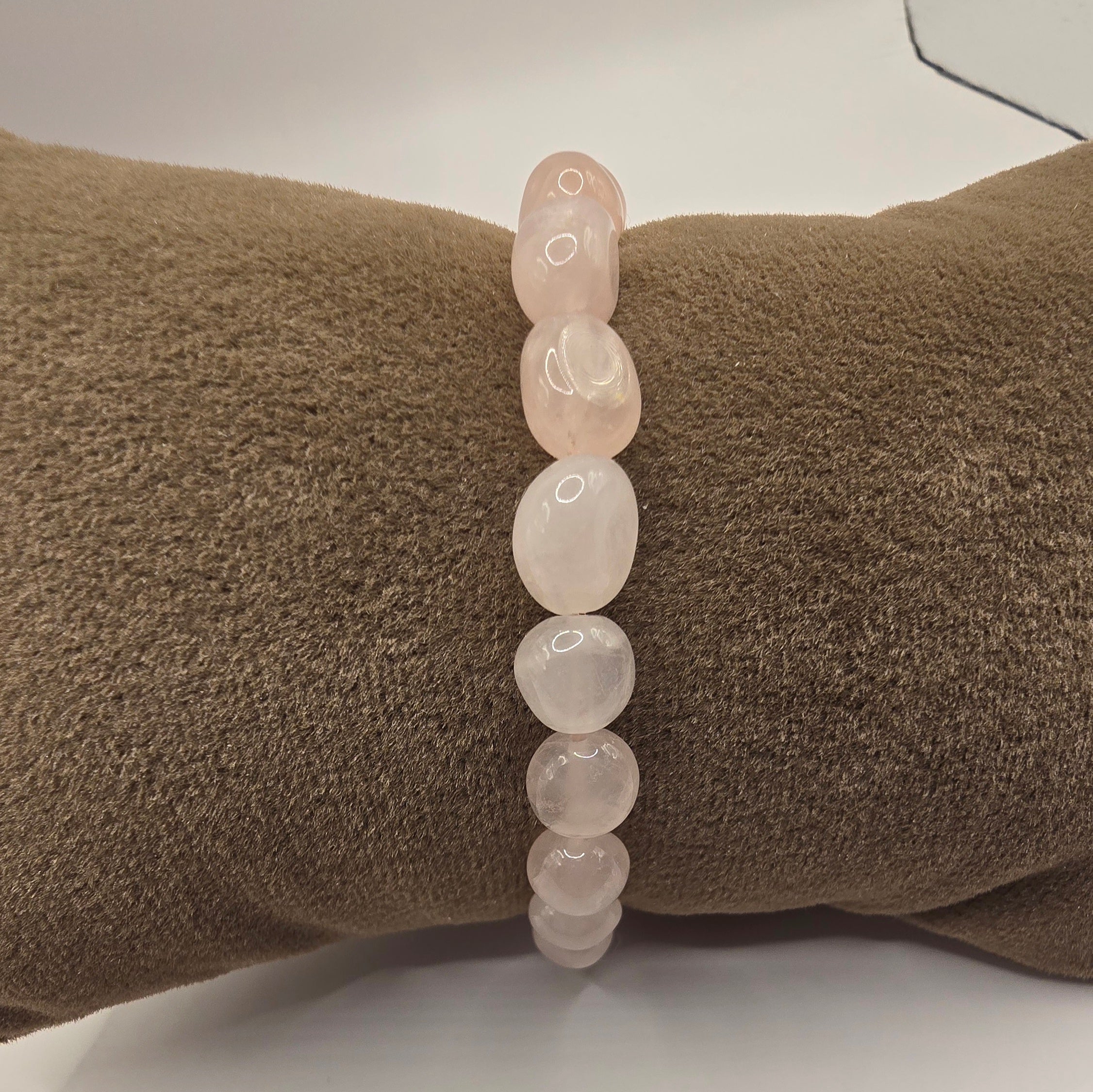 Damen Armband / Amore Naturale / Rosenquarz Nuggets 6 - 8 mm Kugeln