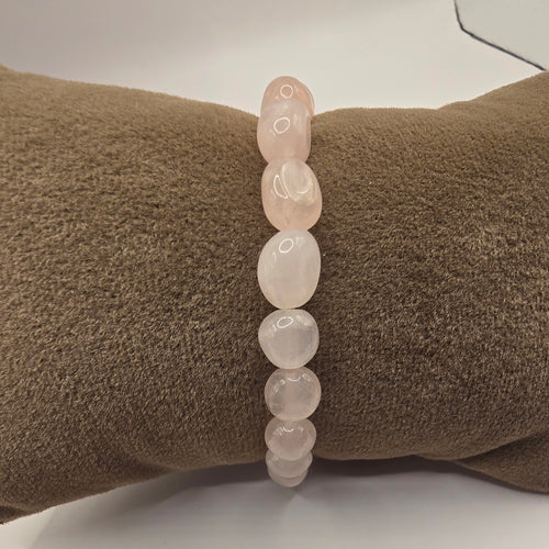 Damen Armband / Amore Naturale / Rosenquarz Nuggets 6 - 8 mm Kugeln