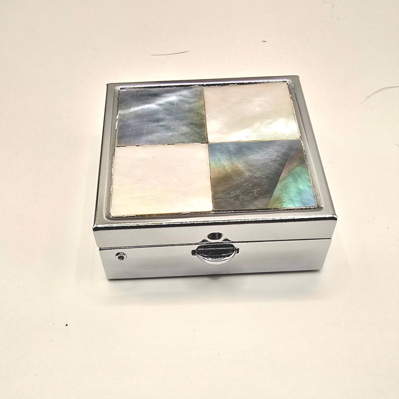 Pillendose quadratisch mit Abalone & Perlmutt