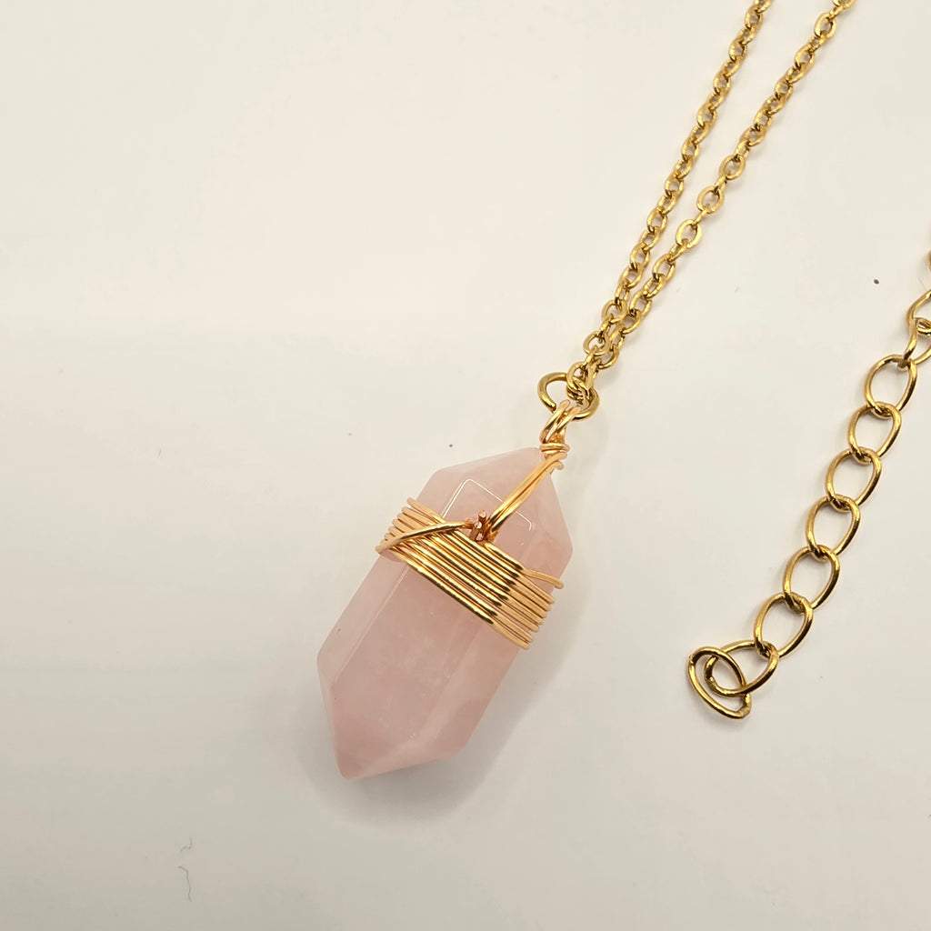 Damen Kette mit Anhänger / Boho Piccolo Cristallo / Edelstahl / Rosenquarz / edel feminin