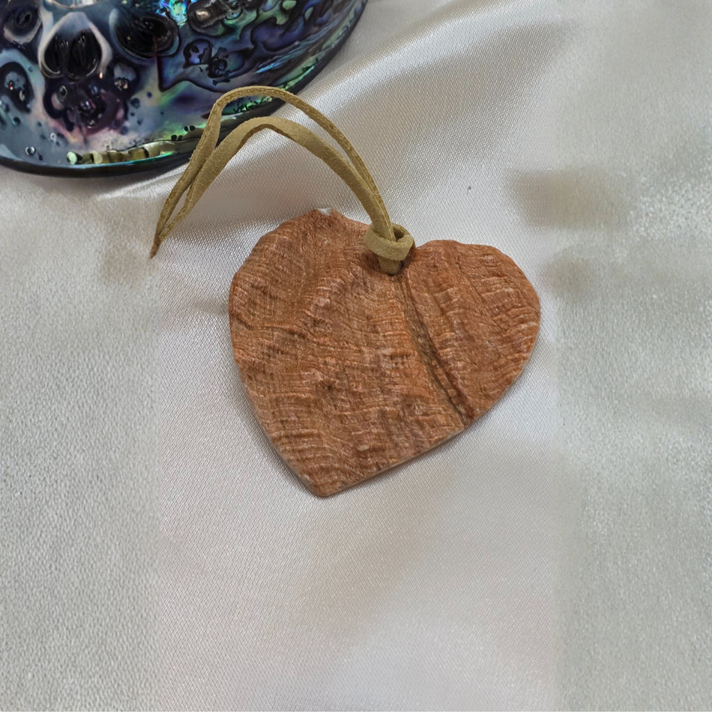 Abalone-Perlmutt-Form an Stoffband - Herz