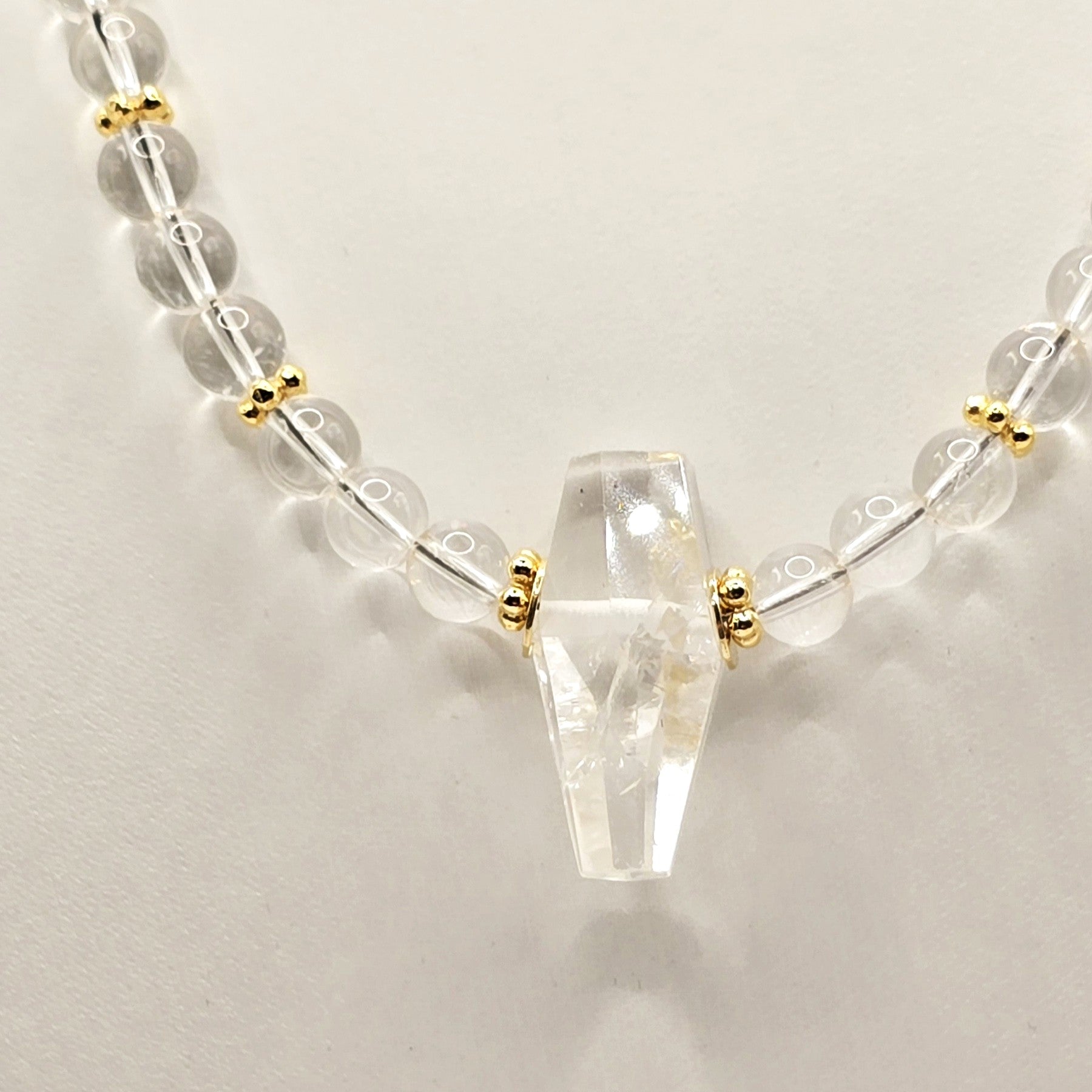 Damen Collier / Cristallo di Rocca / Bergkristall + Inclusenquarz / klar und edel
