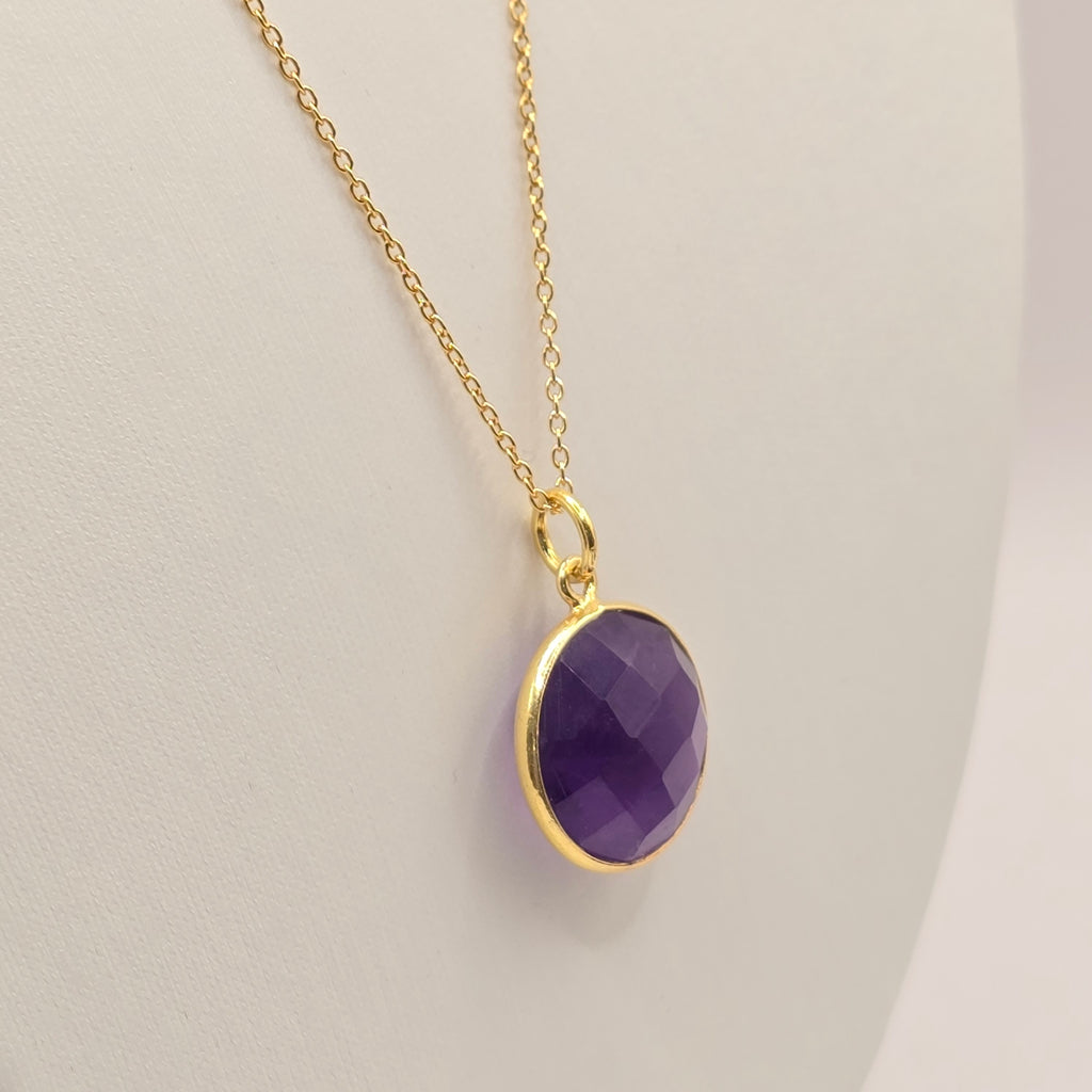 Damen Anhänger rund Amethyst Silber vergoldet DAVUTA seitlich