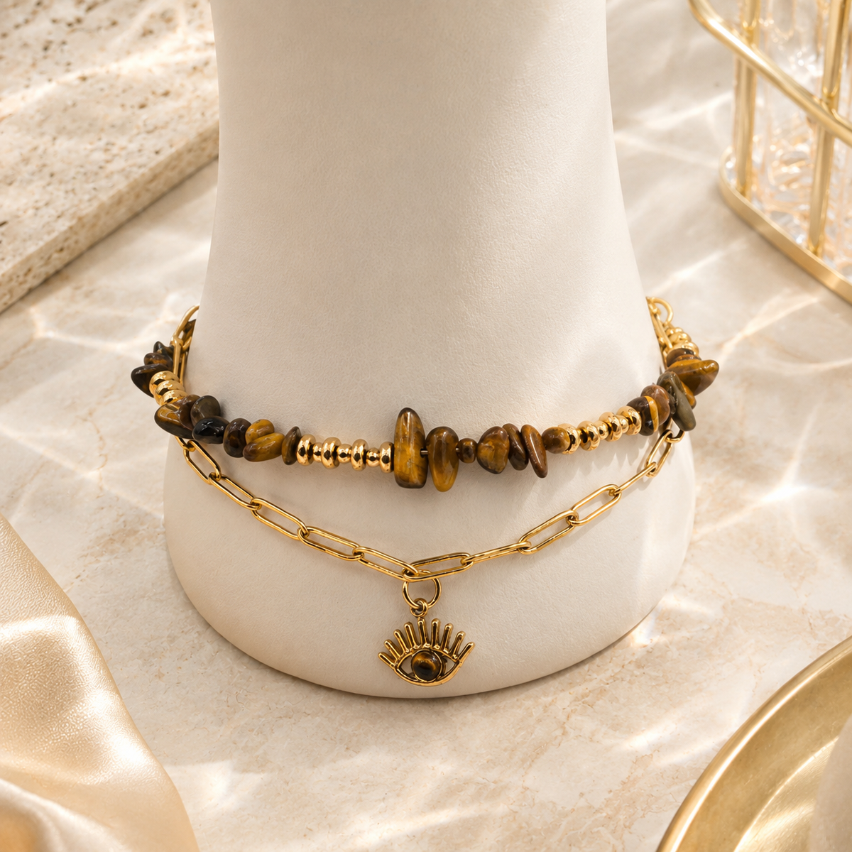Damen Armband Edelstahl golden Tigerauge Horus an Büste by DAVUTA