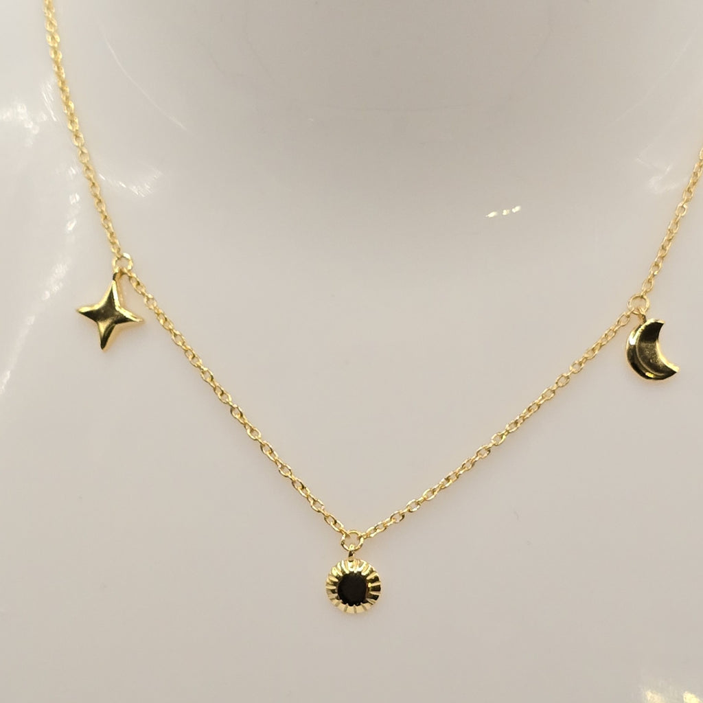 Damen_Collier_Universo_Silber_vergoldet close up by DAVUTA