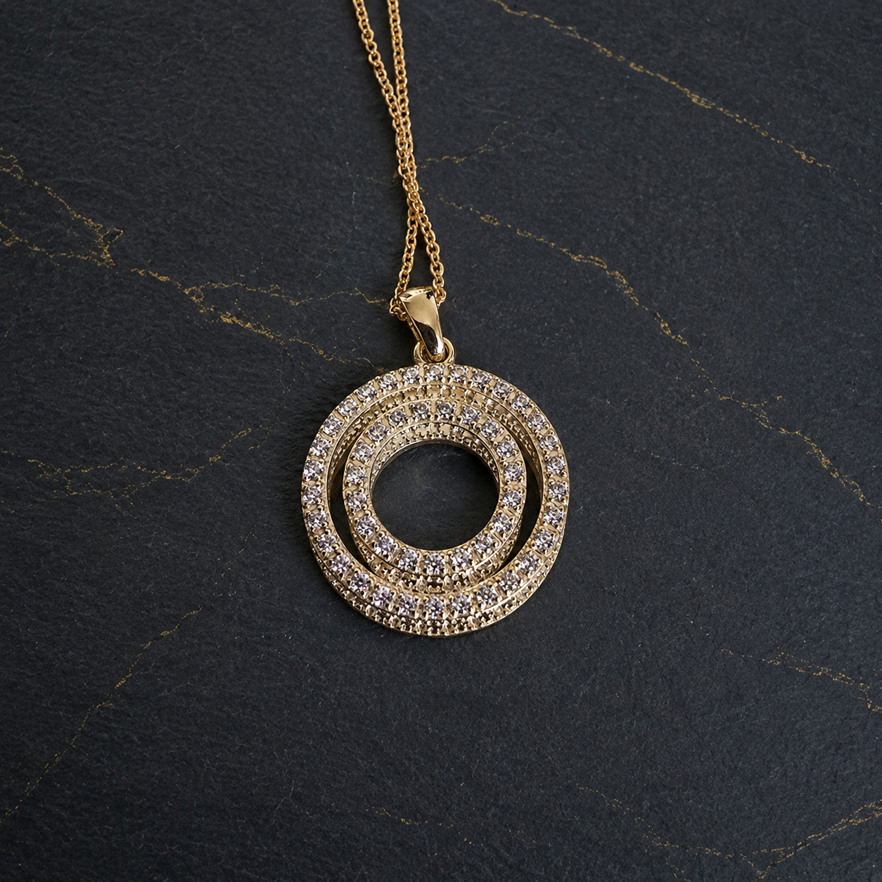 Damen Kette 4fach Kreis Gold Zirkonia close up by DAVUTA