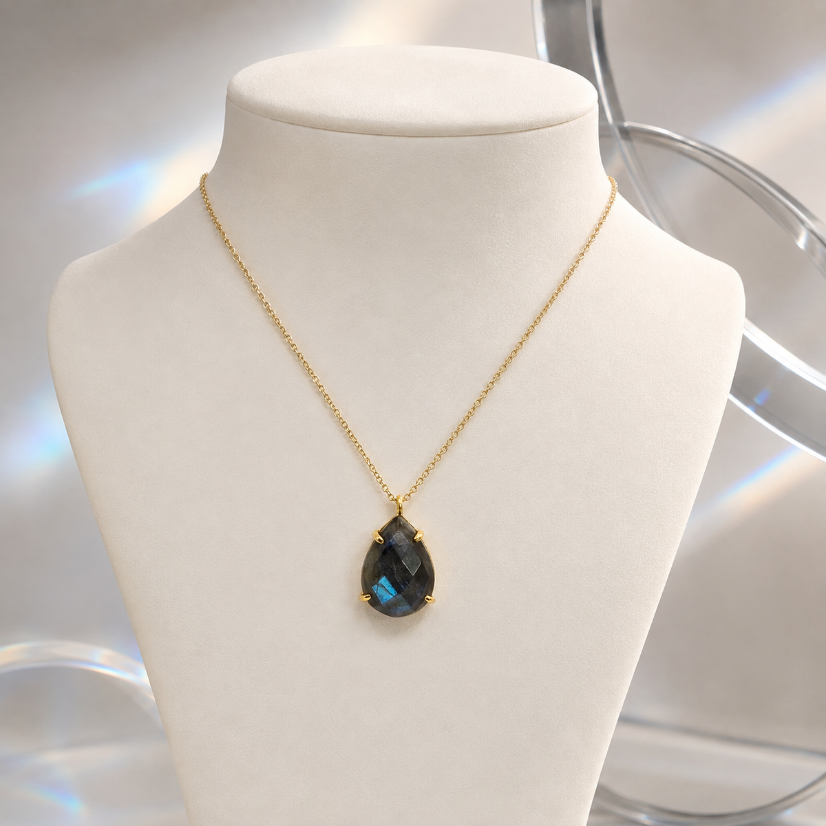 Damen Kette mit Anhänger Labradorit Silber vergoldet by DAVUTA
