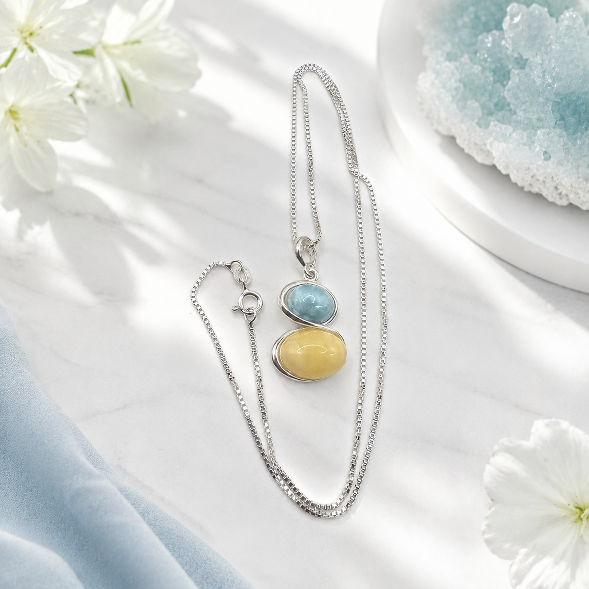 Damen Kette mit Anhänger Larimar Bernstein Silber Detail by DAVUTA