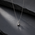 Damen Kette mit Anhänger Mondstein rund klein Silber by DAVUTA