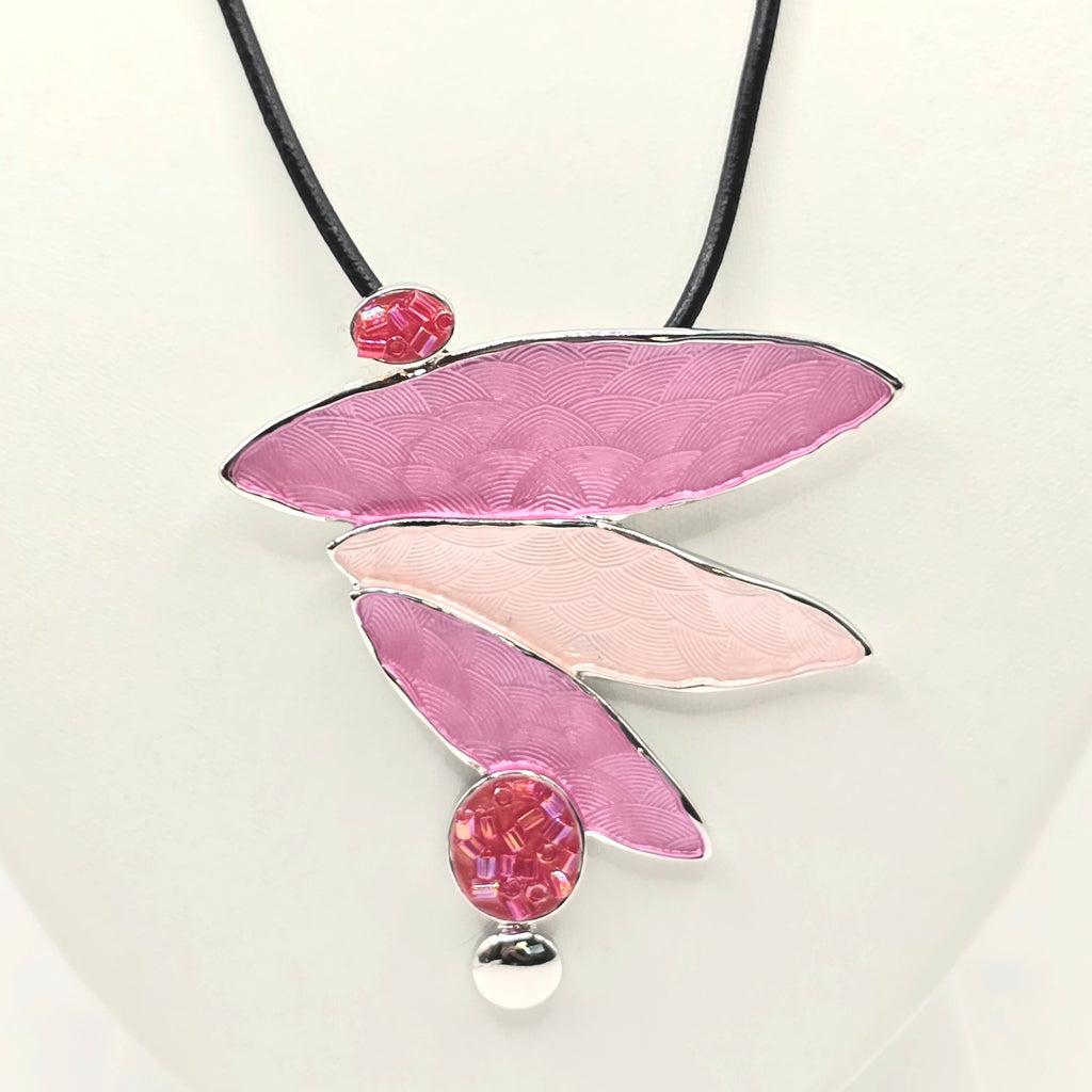 Damen Kette mit Anhänger an Band Pink Detail by DAVUTA