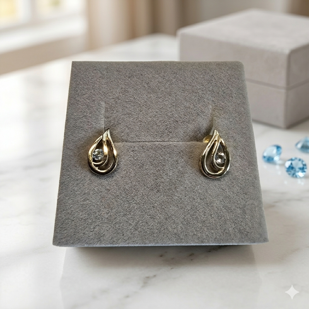 Damen Ohrringe 8 K Gold mit Blauem Topas by DAVUTA