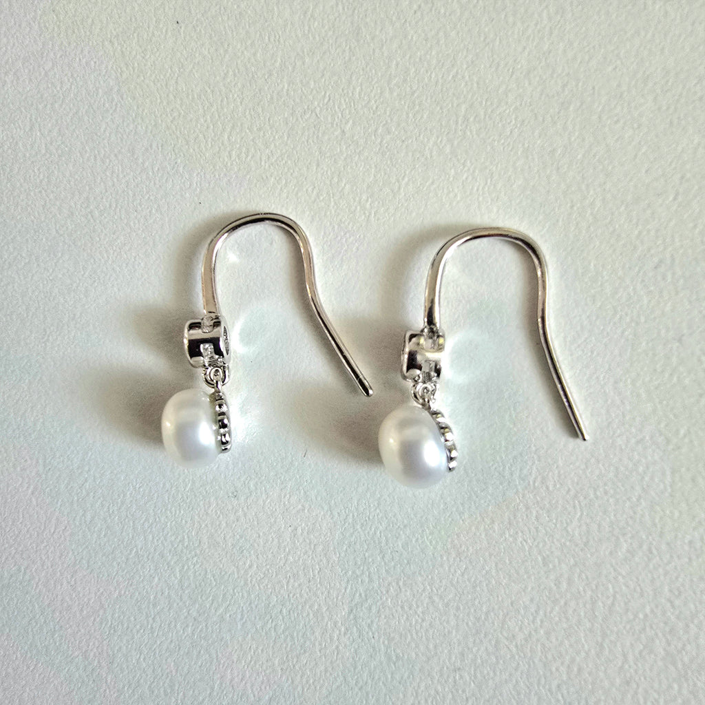 Damen Ohrringe Süßwasserperle Hänger in Silber mit Zirkonia clean by DAVUTA