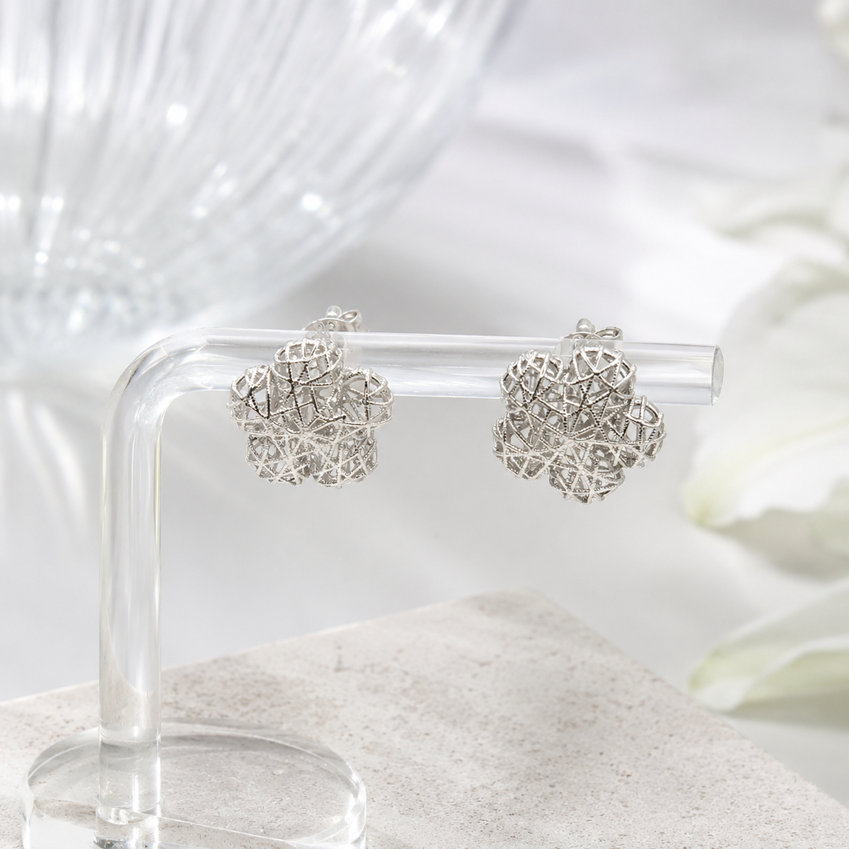 Damen Ohrstecker Blume 3-D Silber DAVUTA