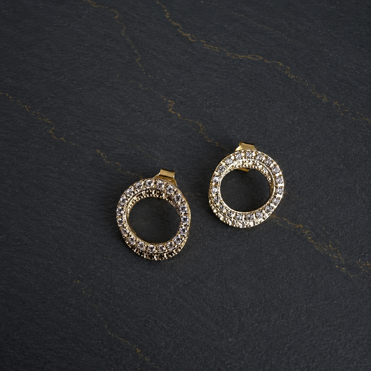 Damen Ohrstecker Kreis Gold Zirkonia by DAVUTA