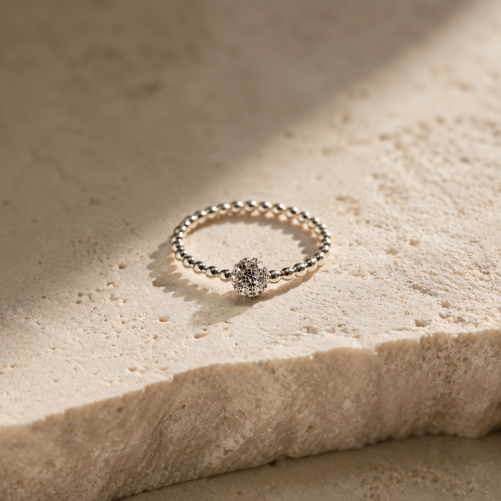 Damen Ring Elastisch Silberperlen und Zirkonia Pavekugel by DAVUTA