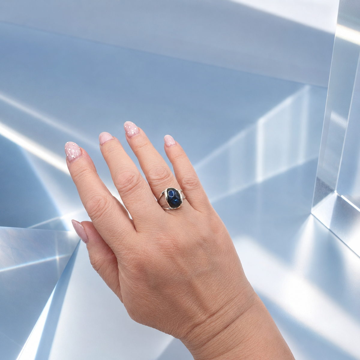 Damen Ring Labradorit Silber verstellbar an Hand by DAVUTA