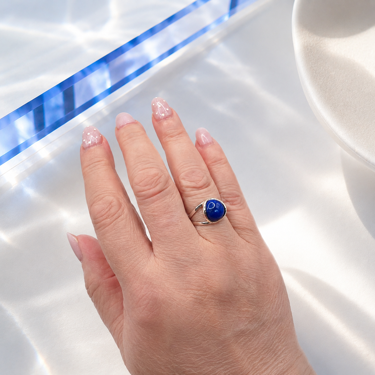 Damen Ring Lapislazuli rund silber verstellbar an Hand by DAVUTA