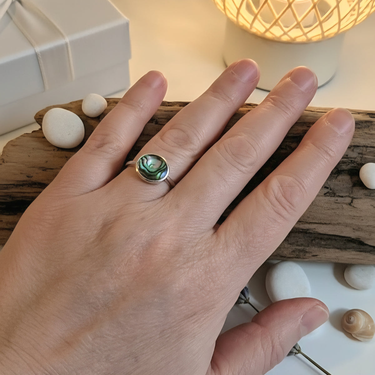 Damen Ring Silber Abalone rund DAVUTA an Hand