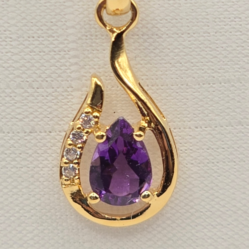 Damen Schmuckset Kette vergoldet mit Amethyst Anhänger Detail