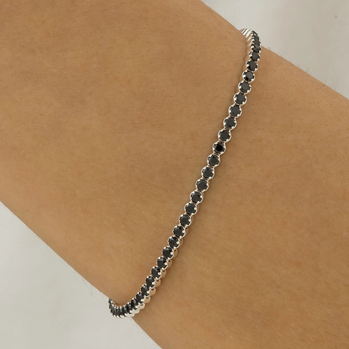 Damen Tennisarmband Armband Silber schwarzer Zirkonia DAVUTA am Arm 2