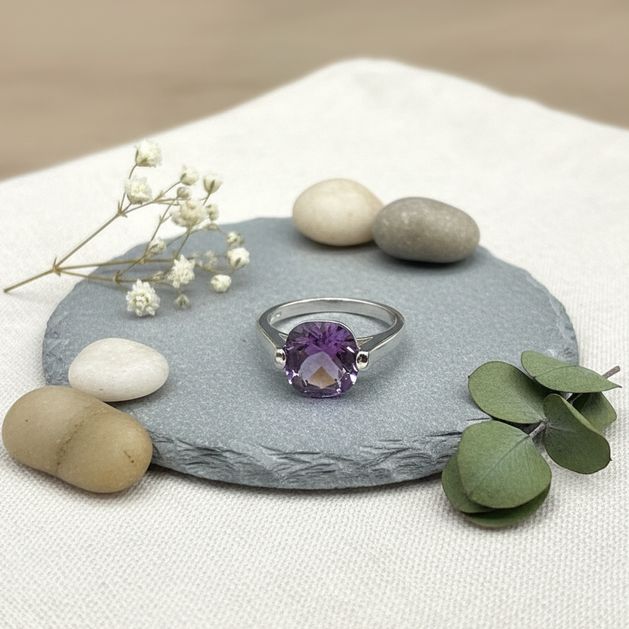 Damenring Silber mit großem Amethyst