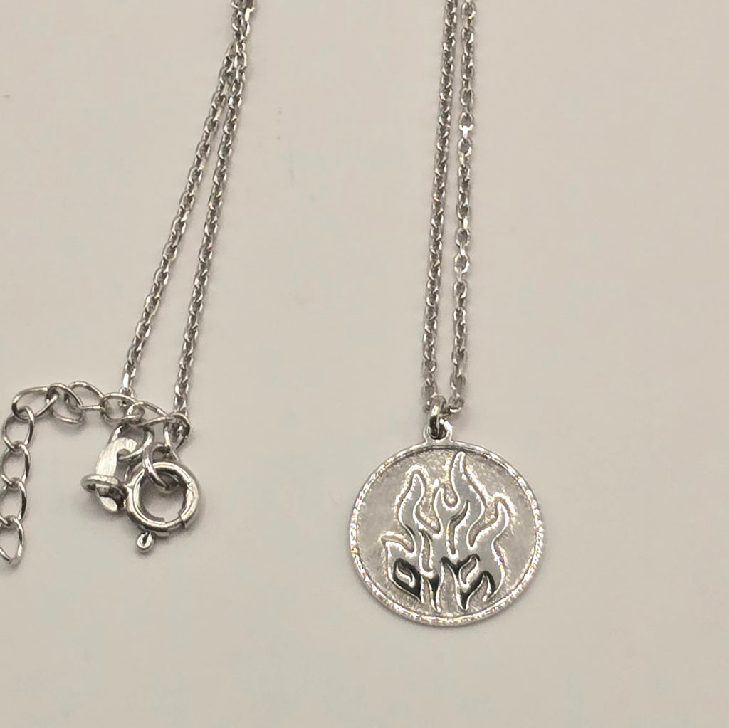 Kette mit Anhänger Element Feuer