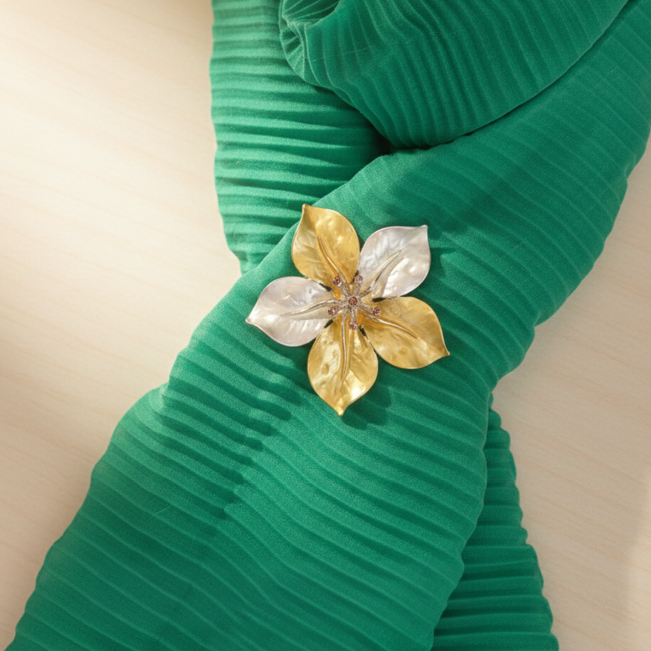 Magnet Brosche Blume Gold und Silber by DAVUTA