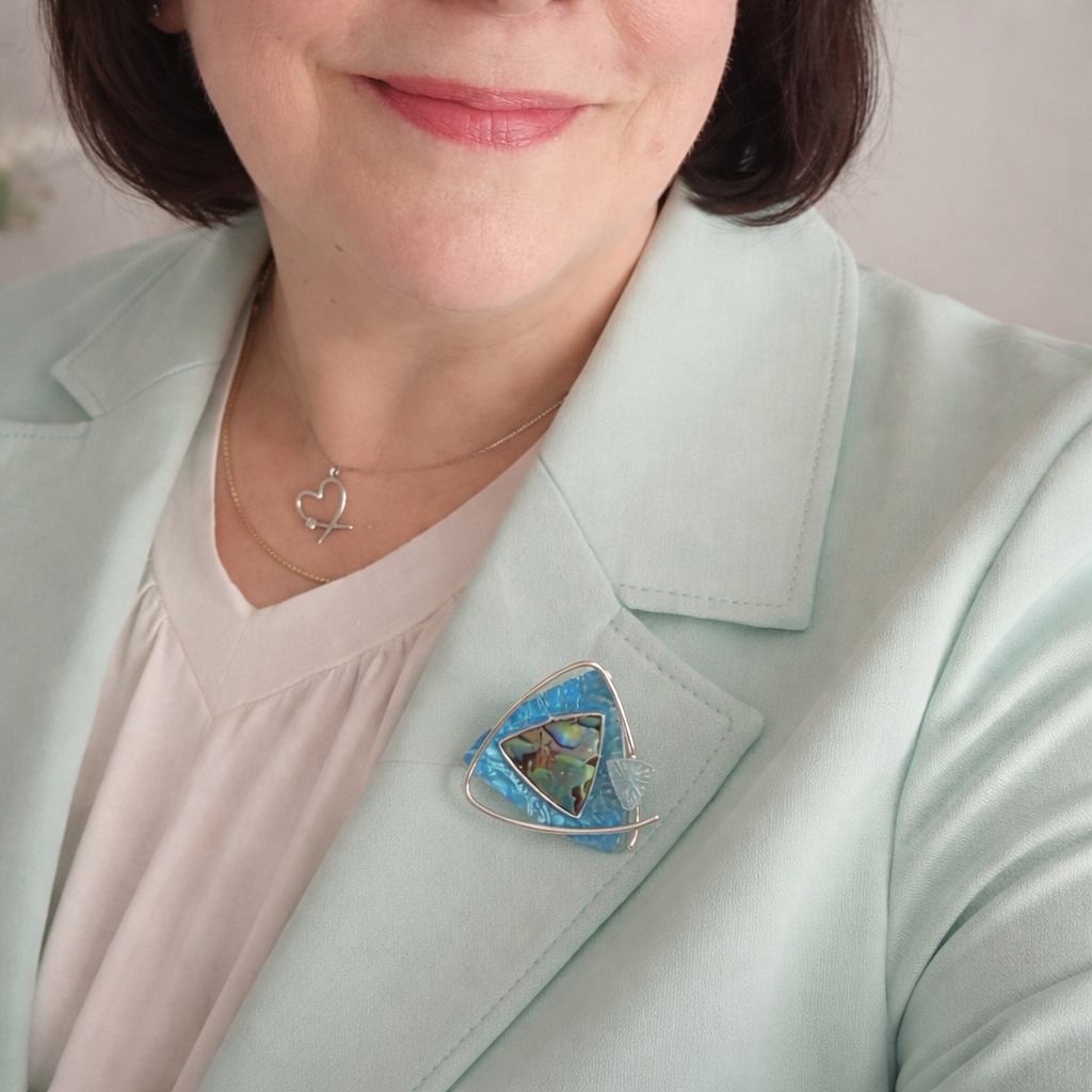 Brosche mint mit Abalone Dreieck versilbert bei DAVUTA