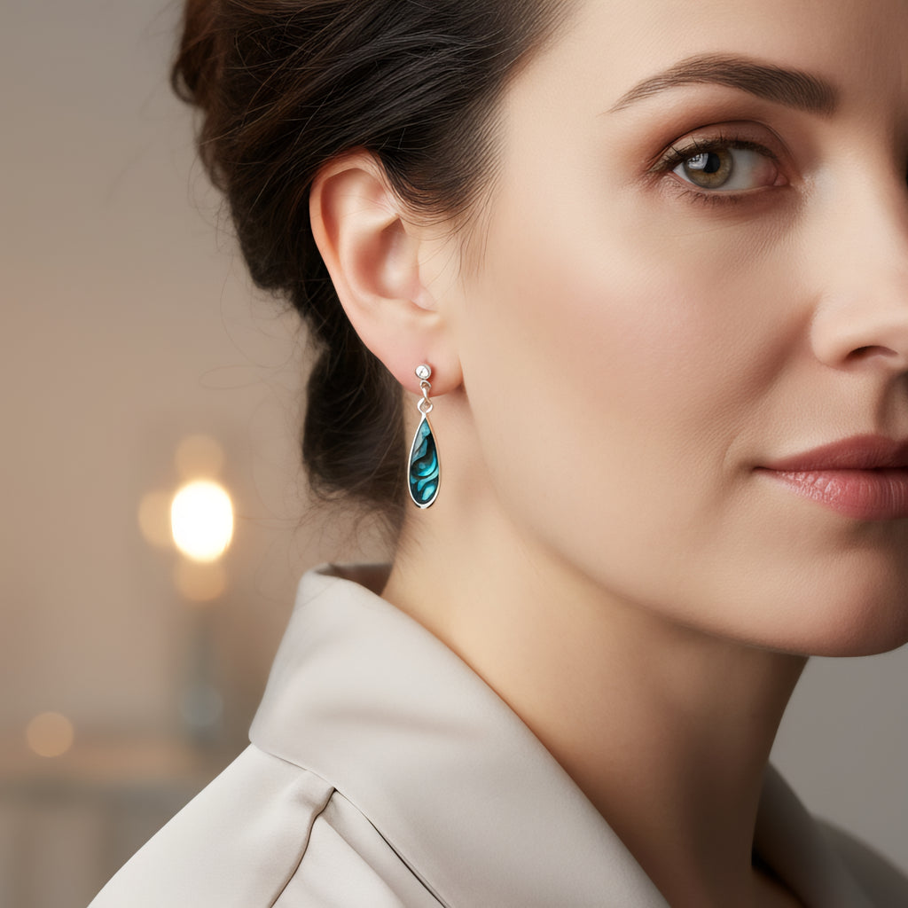 Modell-Damen-Ohrringe-Abalone-Tropfen  Metallfassung