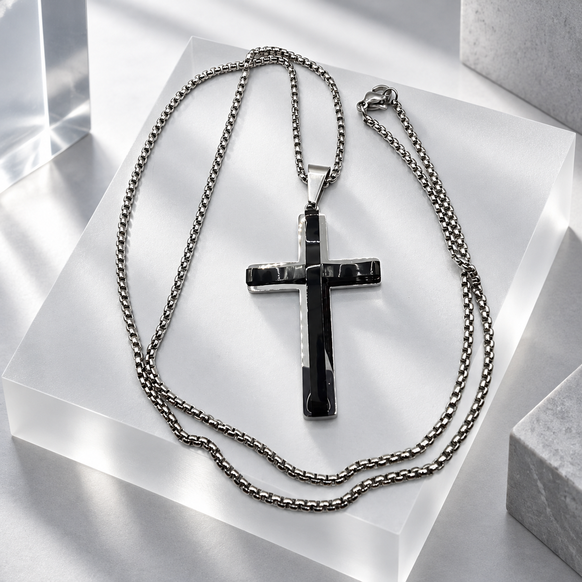 Herren Halskette / Croce Nera / Edelstahl / Kreuz / klar · markant