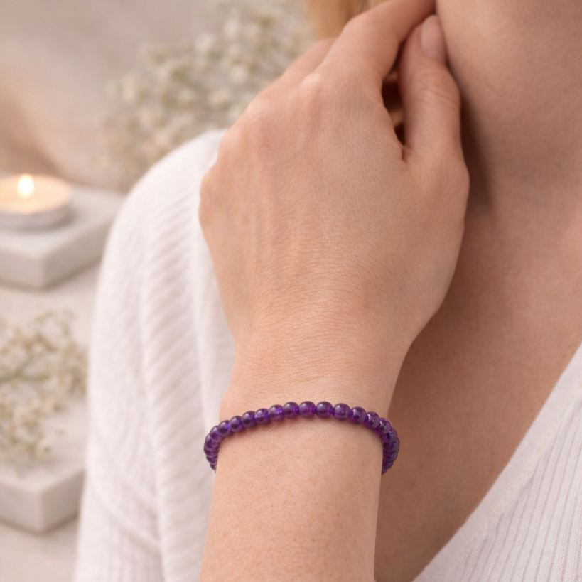 Damen Armband / Violetta Delicata / Amethyst 4 mm Kugeln