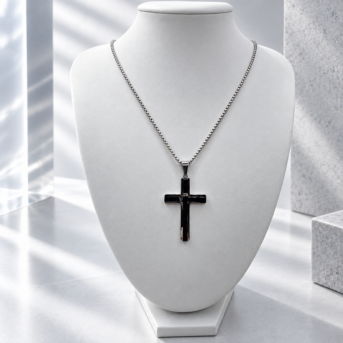 Herren Halskette / Croce Nera / Edelstahl / Kreuz / klar · markant