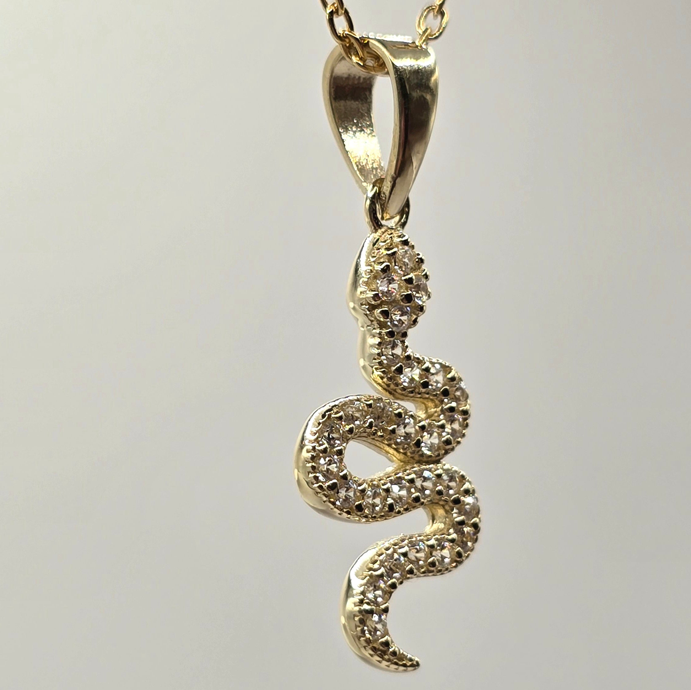 Damen Kette Schlange / Collana con Serpente  / 8 K Gold / Zirkonia / Zart mystisch