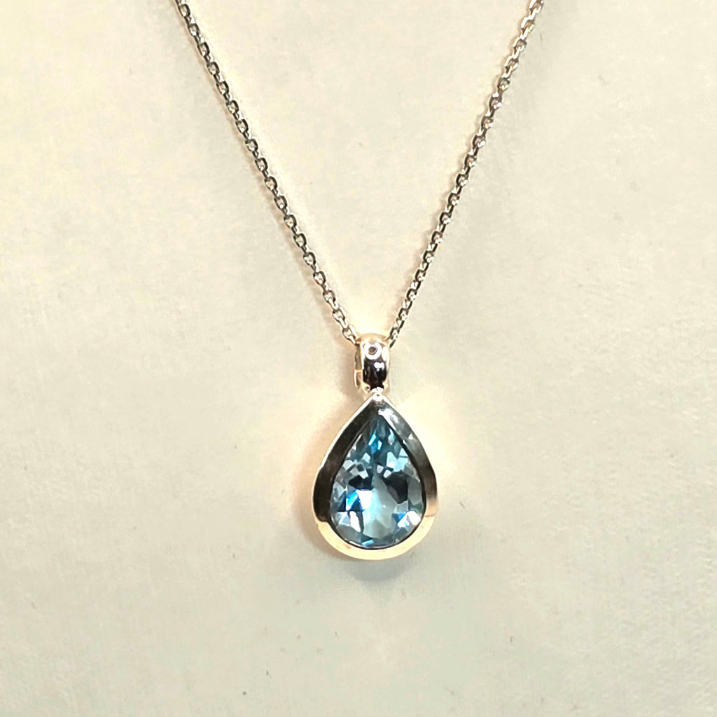 Damen Schmuck-Set mit Blau Topas / Goccia Azzurra / 925er Silber / elegant